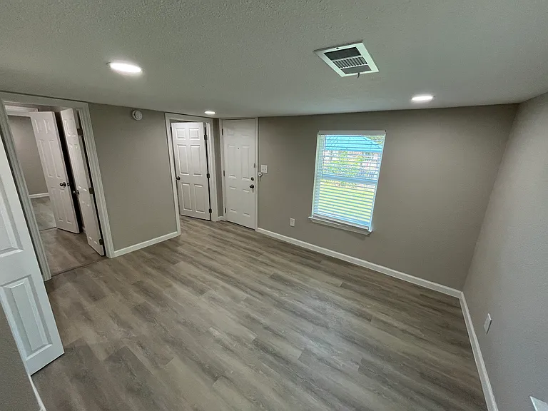 1215 H Pl — Photo 22