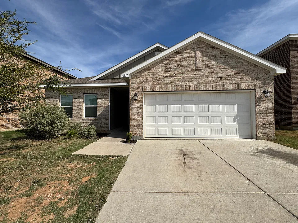 10317 Castlelyons Ln