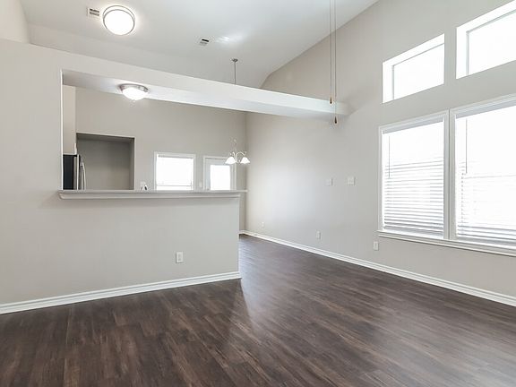 4th image of 8912 Wild Rose Ln