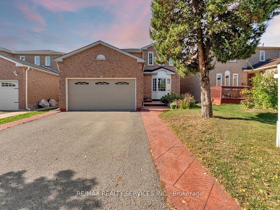 1st image of 7 Duggan Dr