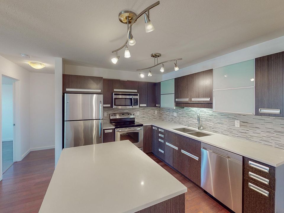 1st image of 1510 Neville Dr #305