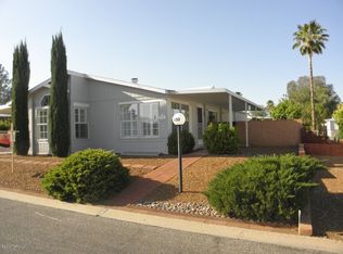 250 W Pinon Dr, Green Valley, AZ 85614