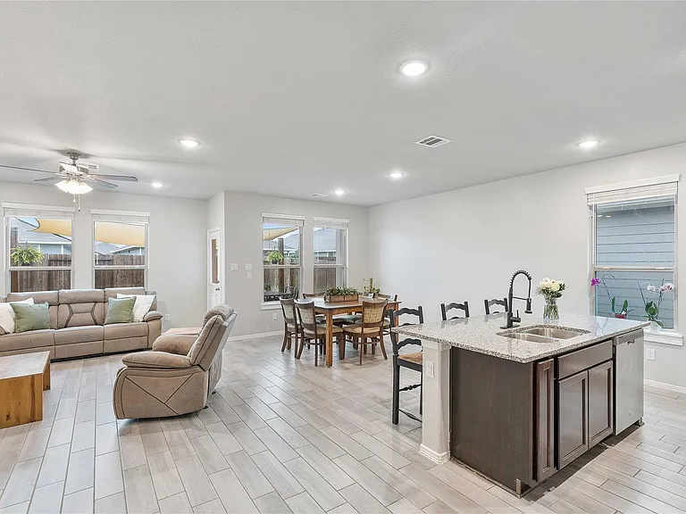 24714 Crimson Pine Dr — Photo 17