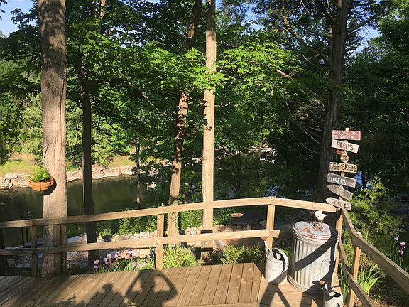 Ramp to lower level of home