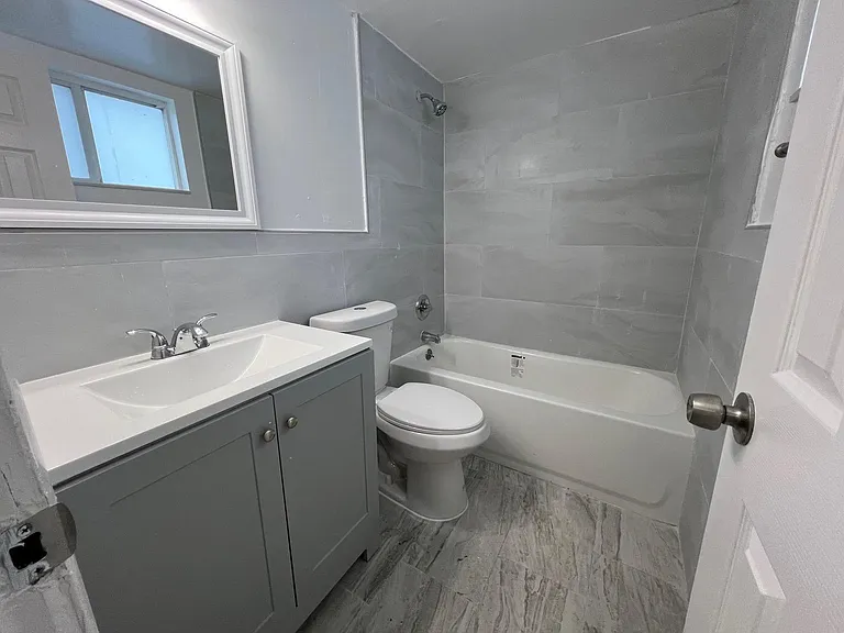 Beezy - 1751 NE 31 St — Photo 11