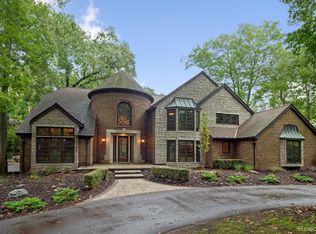 1738 Heron Ridge Dr, Bloomfield Hills, MI