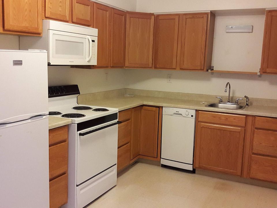 2nd image of 5824 NE 30th Ave