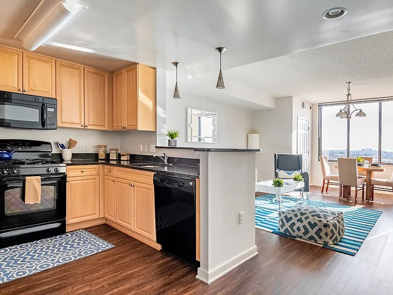 Wentworth Apartment Homes — Photo 3