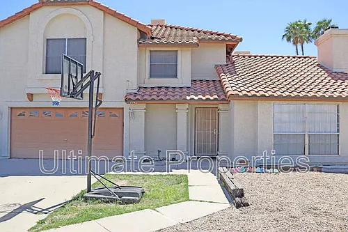 7745 W Willow Ave Photo 1