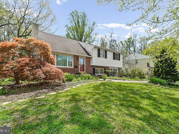 2nd image of 1154 Sylvan Rd