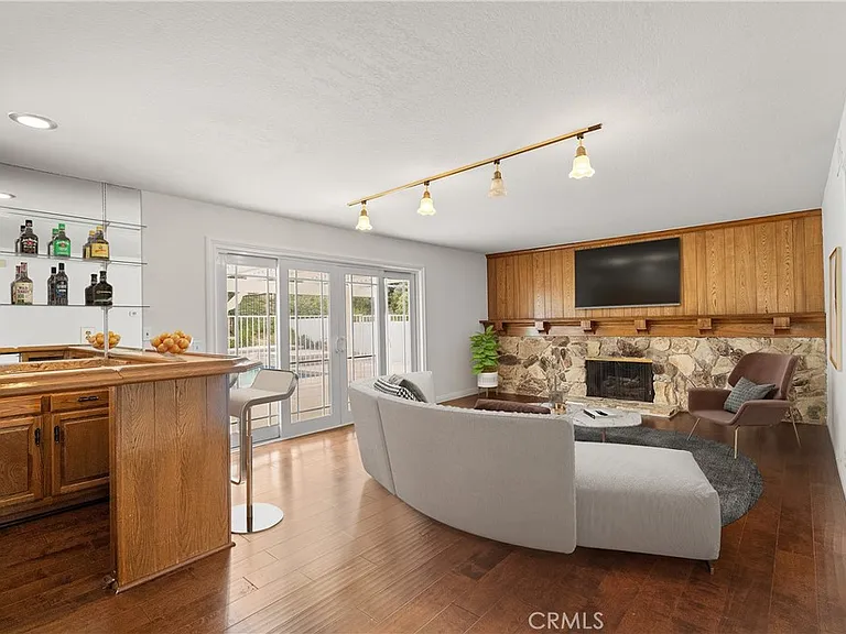 11861 Darby Ave — Photo 18