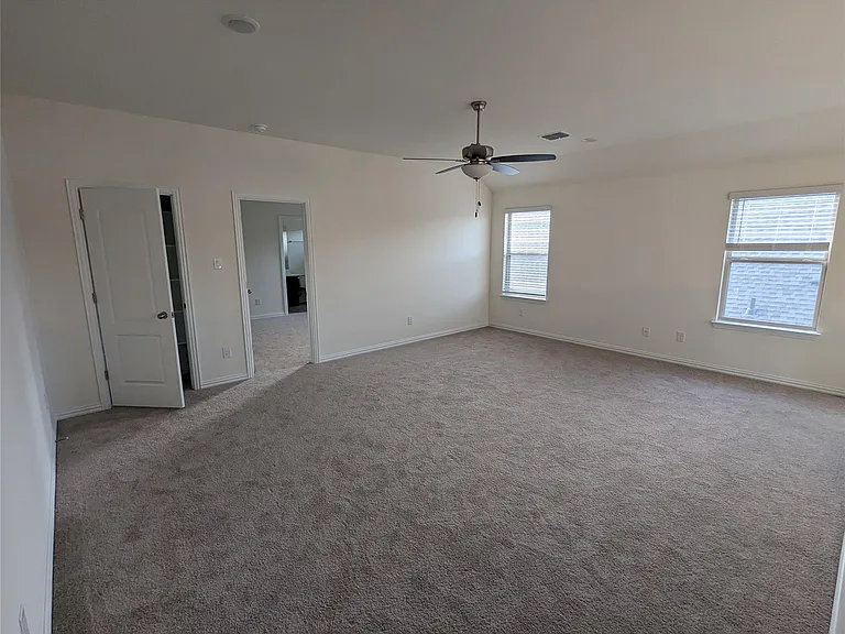 612 Silent Creek Cv — Photo 8