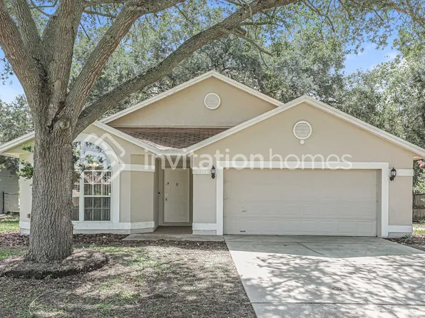 6233 Vintage Dr, Lakeland, FL 33809