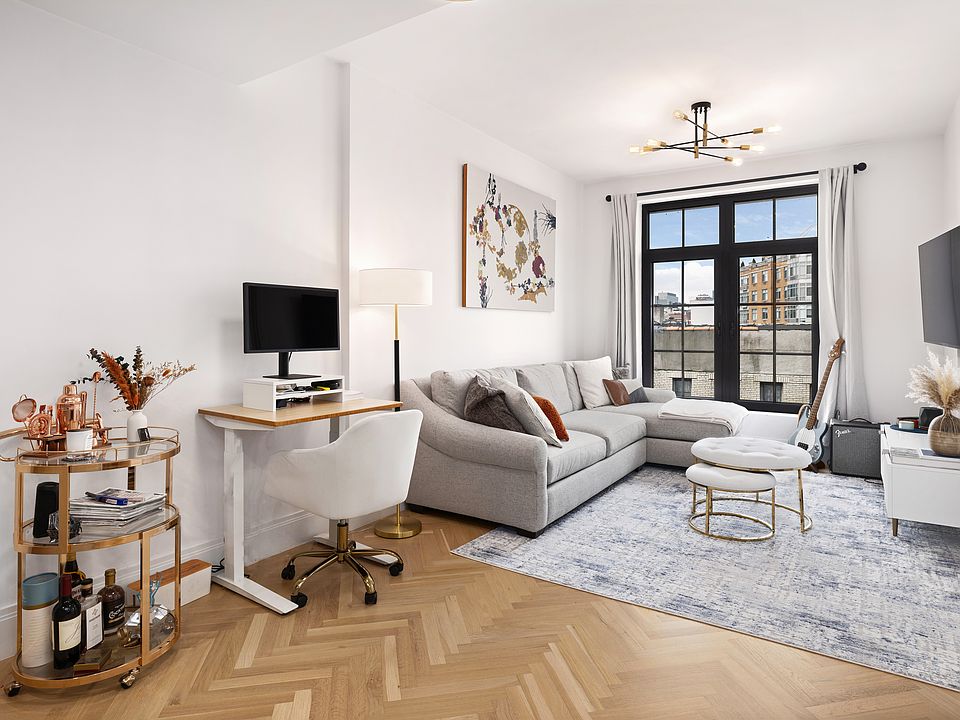 1st image of 300 W 122nd St #8J