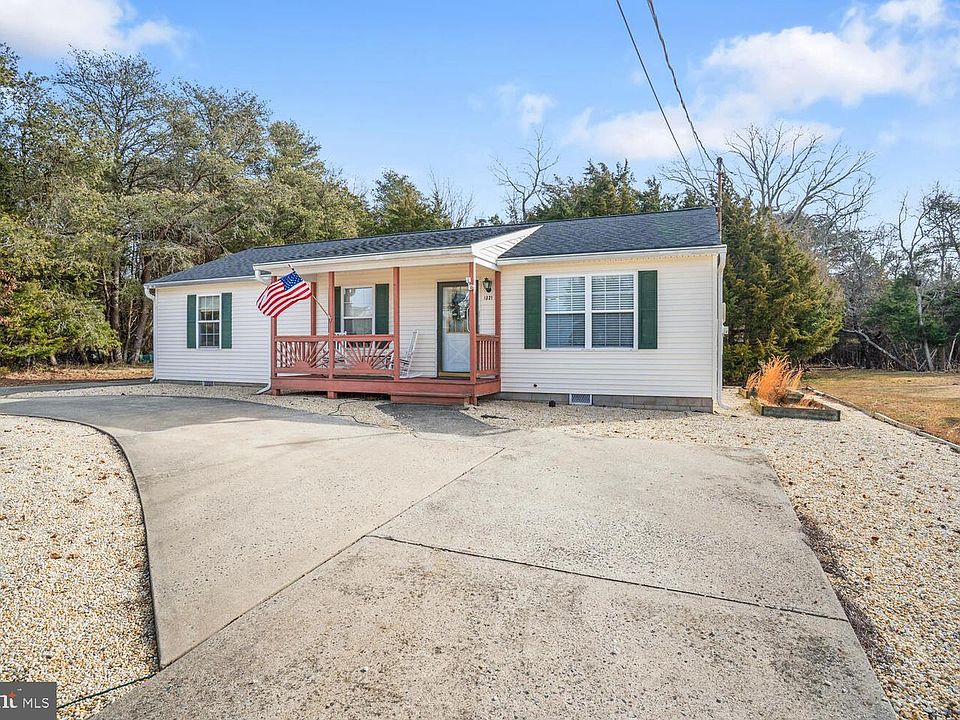 1st image of 1321 Radio Rd