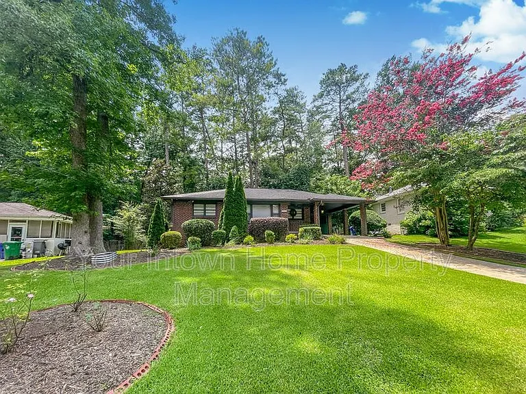 1597 Stanford Way — Photo 1