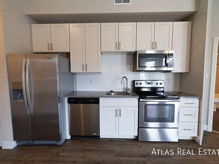 2905 W 25th Ave #204 — Photo 2