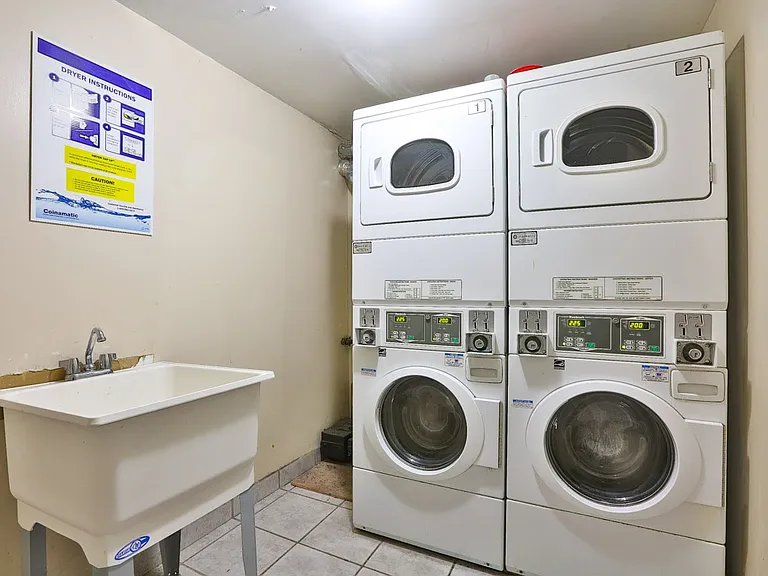 8 Hector Ave #FEED — Photo 10