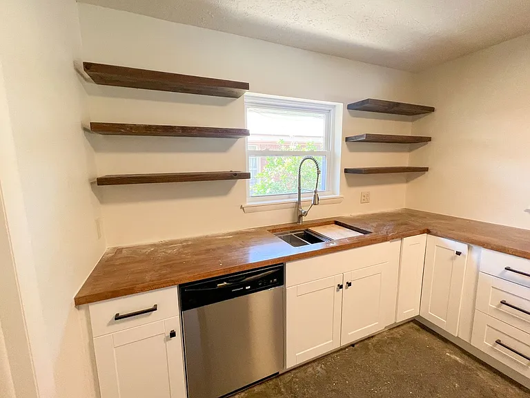 10416 Ridgeview Dr — Photo 3