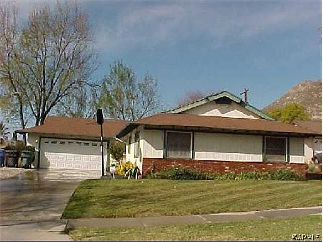 2nd image of 3181 Newell Dr