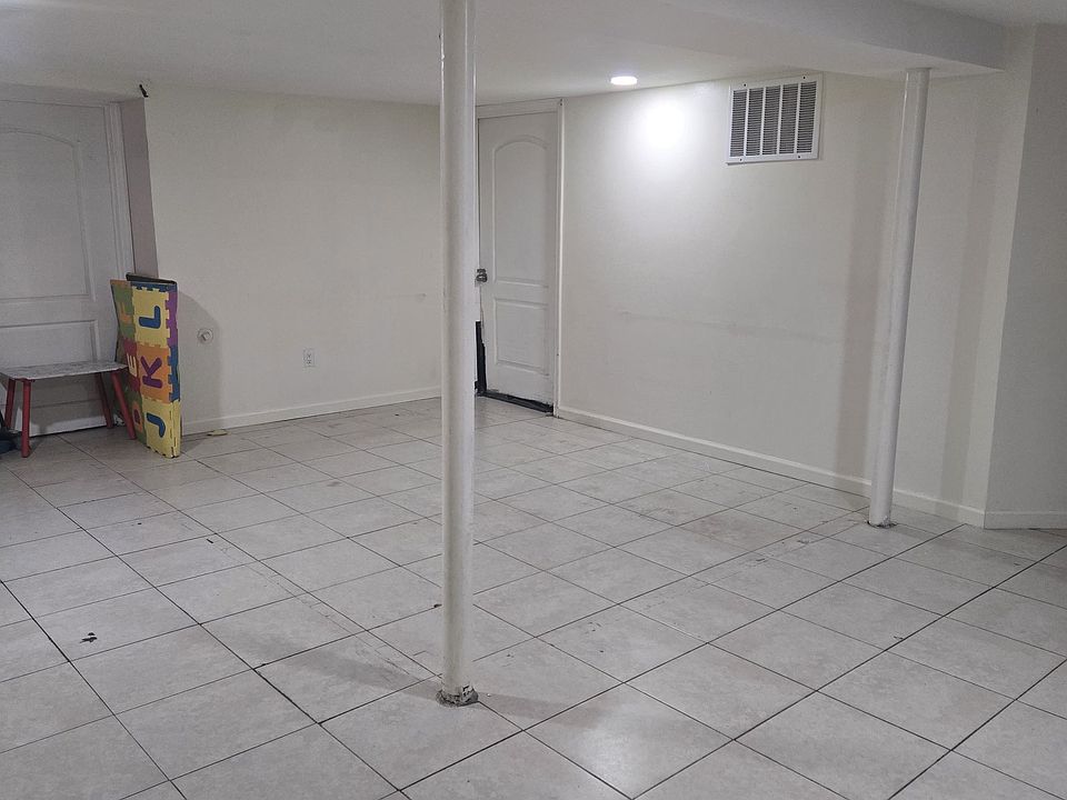 2nd image of 8114 251st St Floor Basement