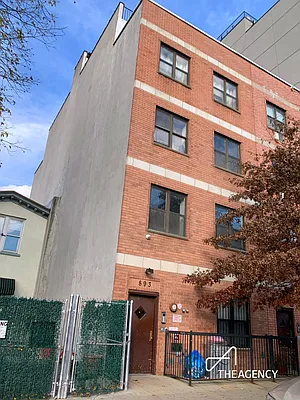 Rented by The Agency | media 22