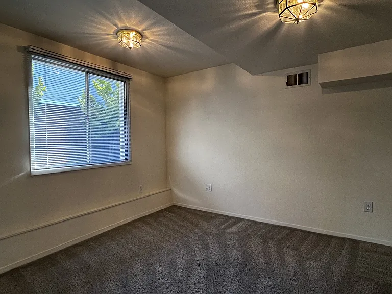 28 Cordone Dr — Photo 23