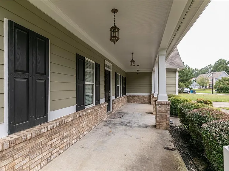 1134 Nathan Mauldin Dr — Photo 2