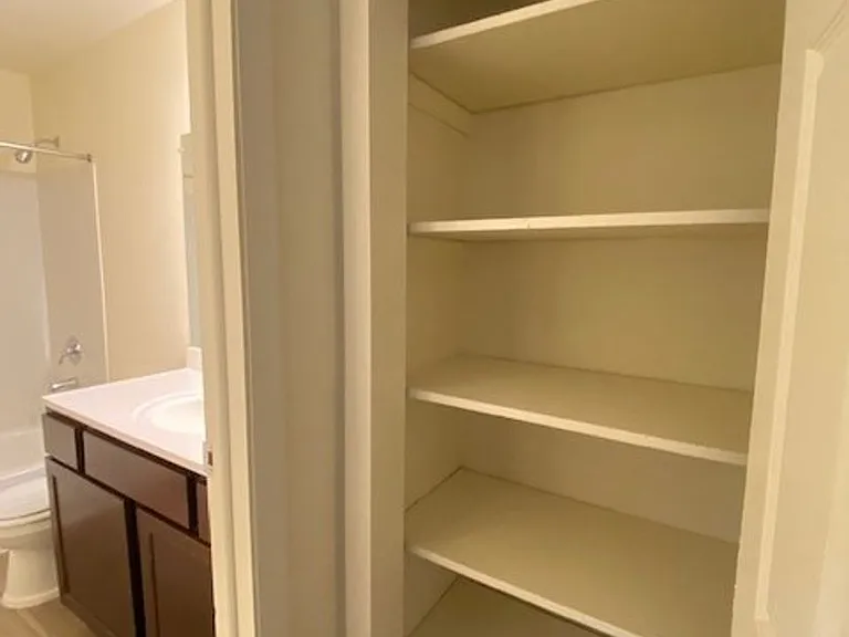 State Place Apartment Homes — Photo 93