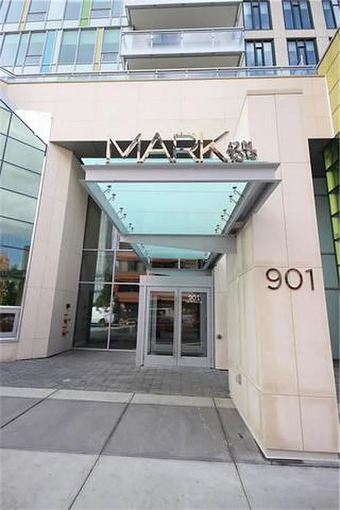 903 - 901 10 Avenue S.W. — Photo 1
