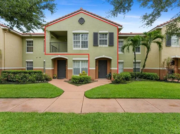 10288 Fox Trail Rd S. #311, Royal Palm Beach, FL 33411