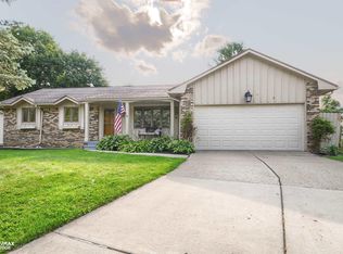 5330 Jamestown Rd, Grand Blanc, MI 48439