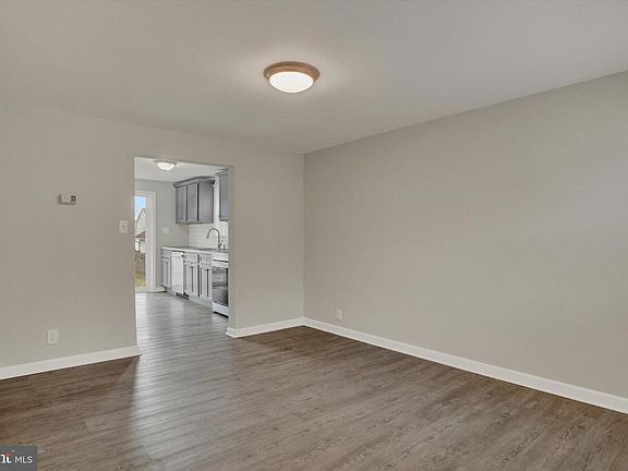 4th image of 605 Linden Ave