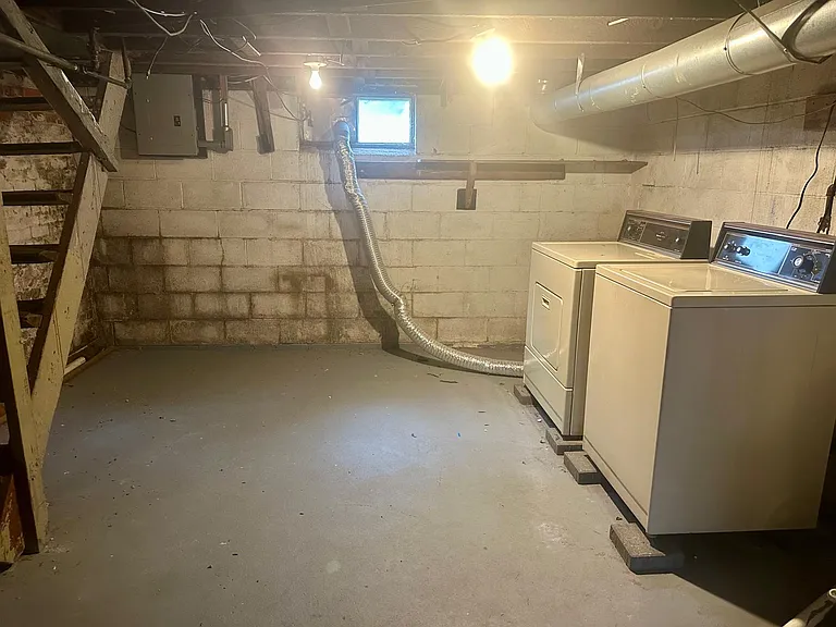 206 Courtland St — Photo 9