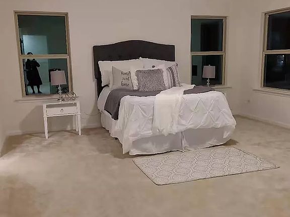 3rd image of 112 Azalea View Way