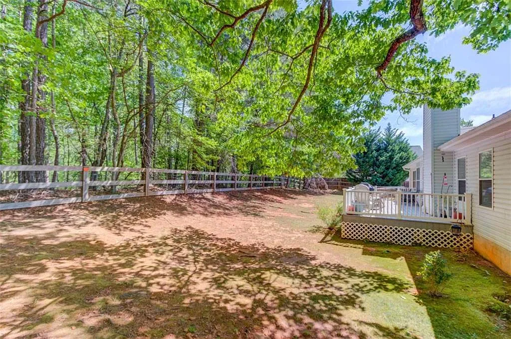 3 bed, 2.0 bath, $2,300 — Photo 4
