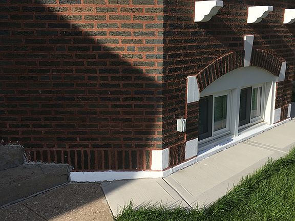 5th image of 5218 W Drummond Pl