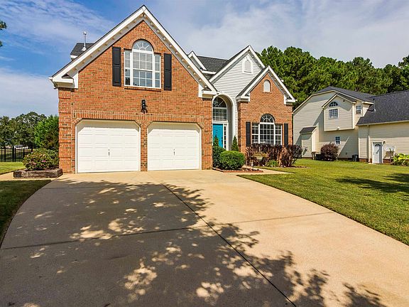 4th image of 348 Seastone St