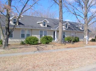 1020 S College St, Nevada, MO 64772