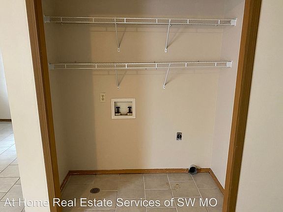 3rd image of 750 S Campbell Ave #3063168