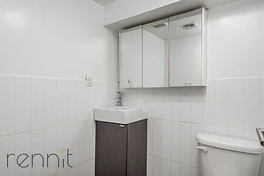 Rented by Rennit Inc.