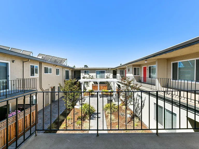 Marina Haven Apartments — Photo 5