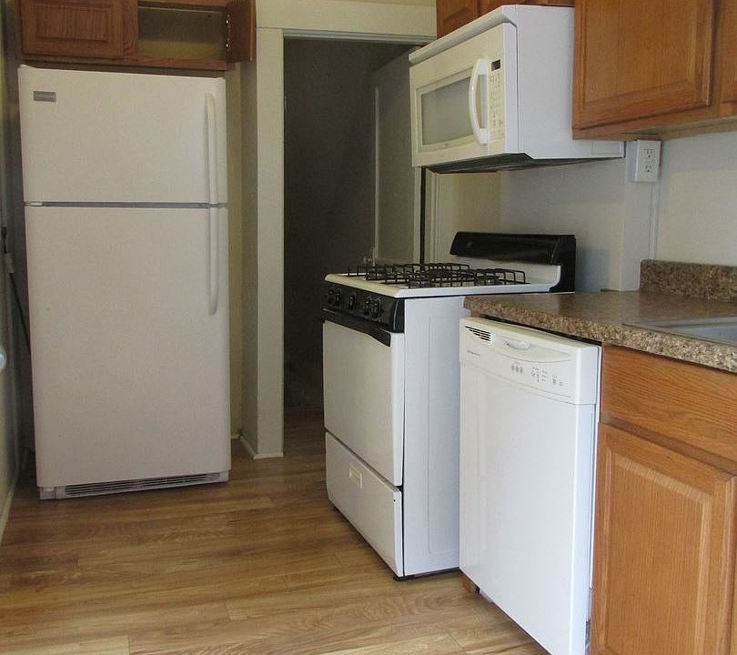 1st image of 2480 Indianola Ave #2486