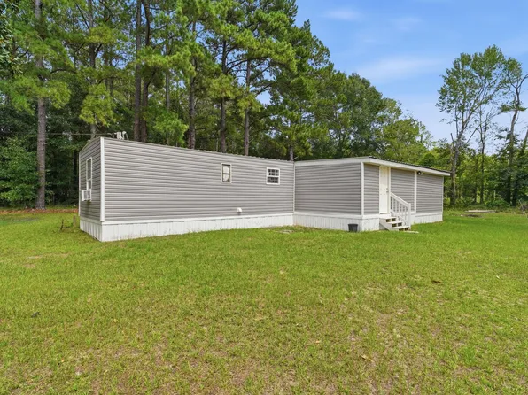 153 Crepe Myrtle Dr., Loris, SC 29569