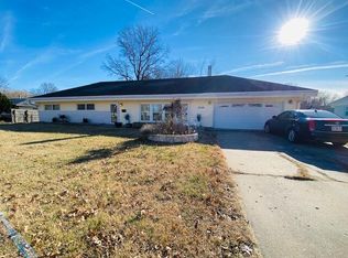2228 E Bancroft St, Springfield, MO 65804