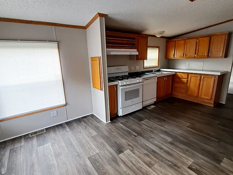 Woodland Estates (MI) — Photo 46