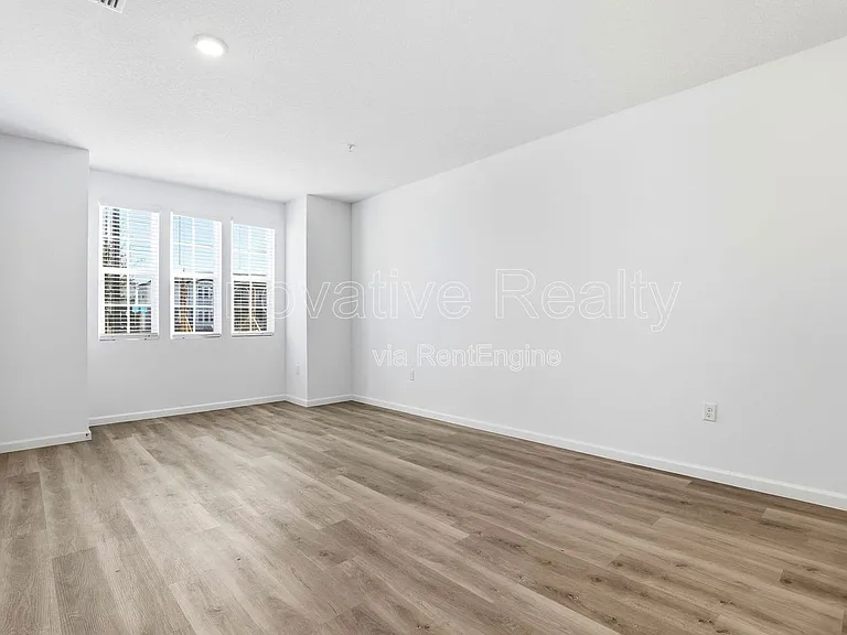 Venture Apartments — Photo 89