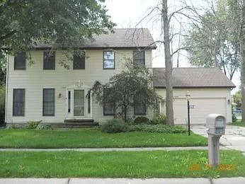 453 Constitution Ave photo 1
