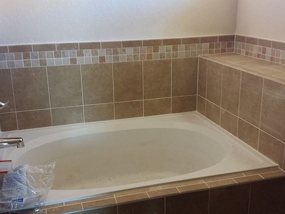 3rd image of 632 Highland Meadows Ave