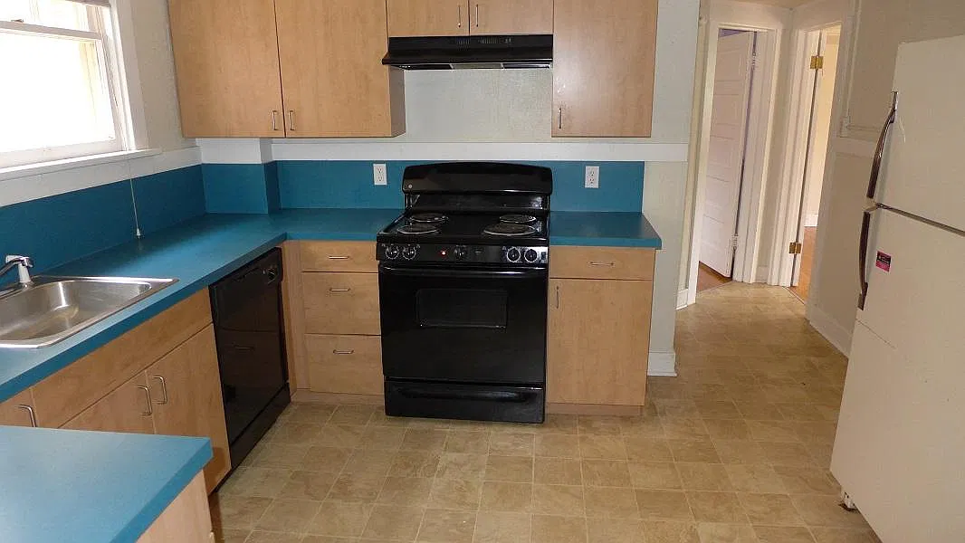 2 bed, 1256 sqft, $3,300 — Photo 3